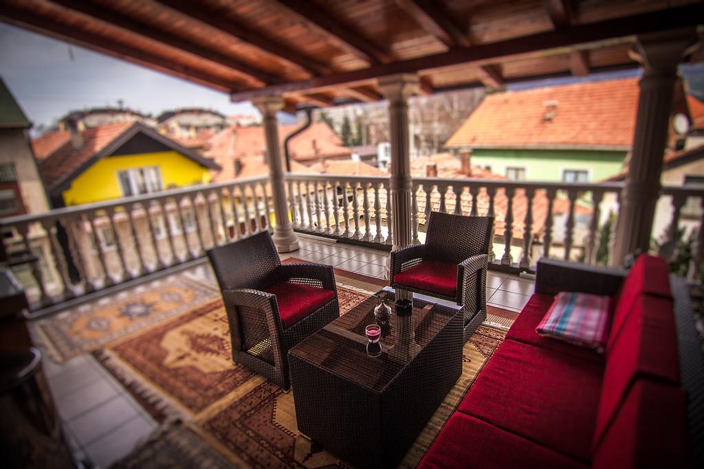 Apartment Red House Visoko Exterior foto